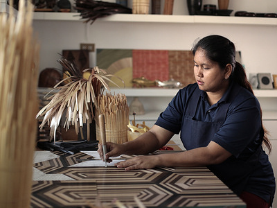 Workshop, Hand Craft, Craftman Ship, Straw, Craftsmanship, Raw Straw, Straw Marquetry, Work Shop